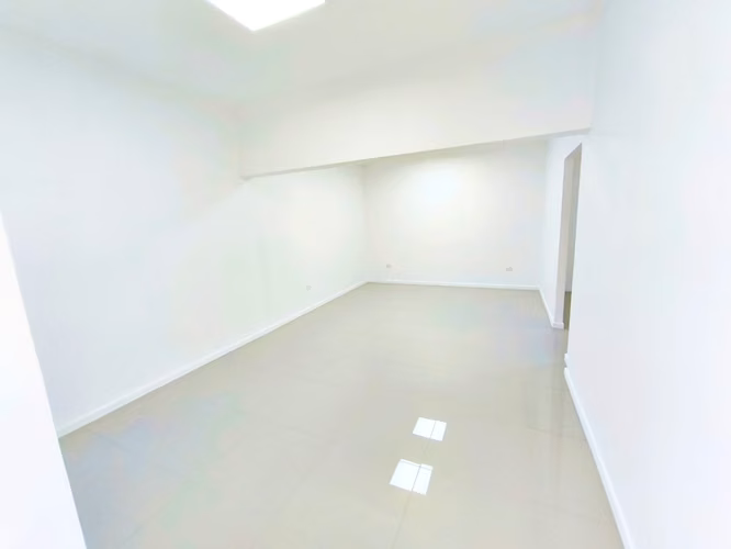 Local Comercial u Oficina 180 m2 Construidos Av. Ulriksen