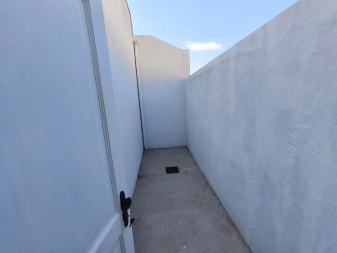 Local Comercial u Oficina 180 m2 Construidos Av. Ulriksen