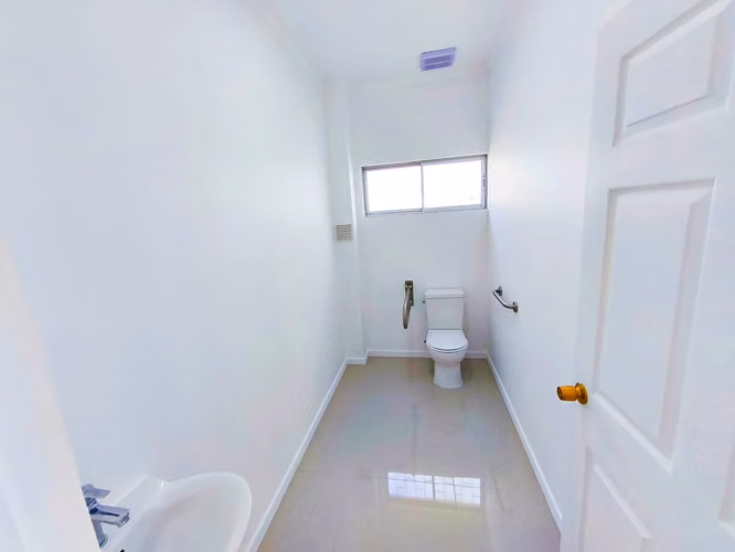 Local Comercial u Oficina 180 m2 Construidos Av. Ulriksen
