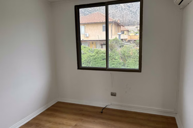 Dentro de condominio  (170091)
