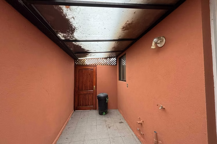 Dentro de condominio  (170091)