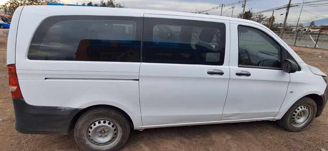 Minibus Mercedes Benz Vito Tourer 114 CDI Año 2018 - Imagen 2