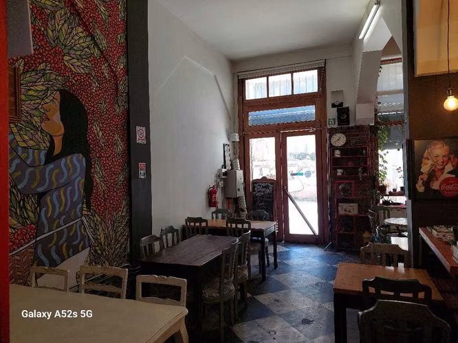 Valparaíso, en un edificio patrimonial local (170118)