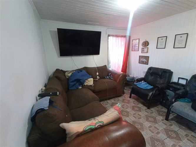 Casa en venta 4D 2B 2E. V. Independencia. Puente Alto
