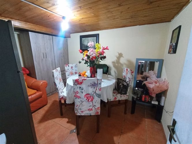 Casa en venta 4D 2B 2E. V. Independencia. Puente Alto