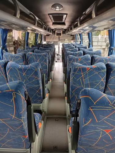BUS YUTONG 2013 MODELO 6107
