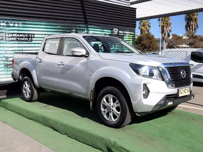 NISSAN NAVARA 2022