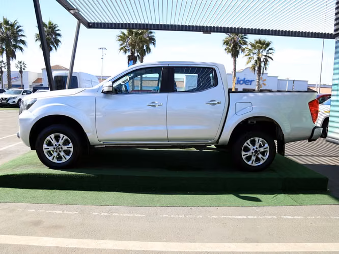 NISSAN NAVARA 2022