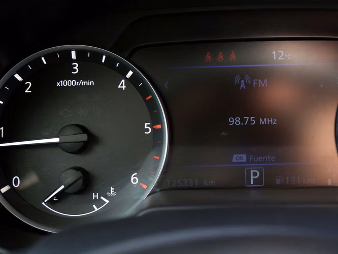 NISSAN NAVARA 2022