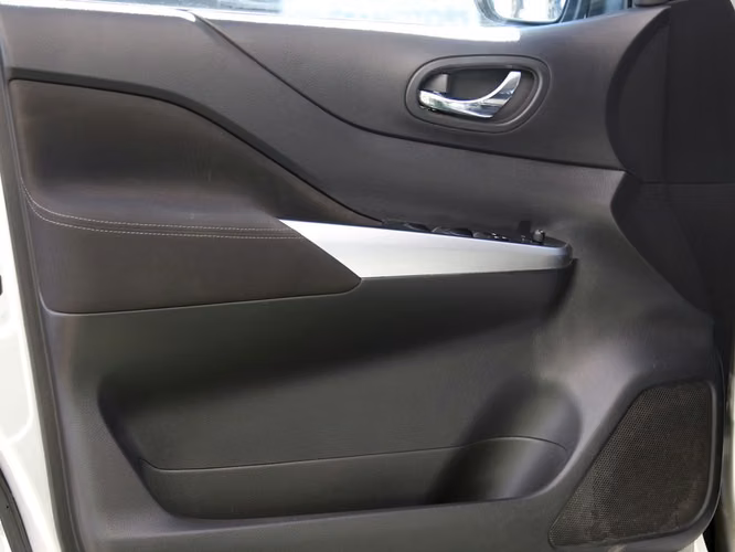 NISSAN NAVARA 2022