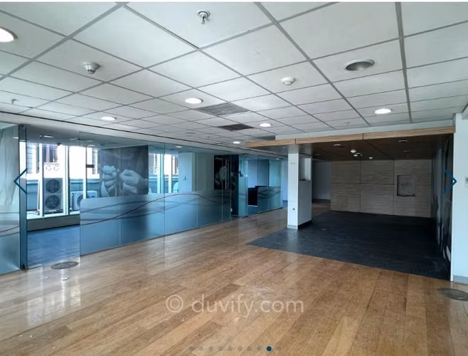 Arriendo OFICINA en Edificio M0randé 360 en Santiago Centro