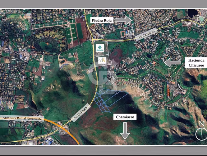 Terreno en Av. El Valle - Chicureo