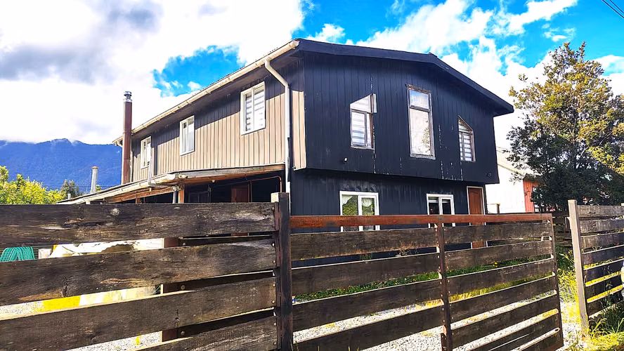 SE VENDE CASA EQUIPADA EN HORNOPIRÉN. IDEAL HOSTEL O INVERSIÓN