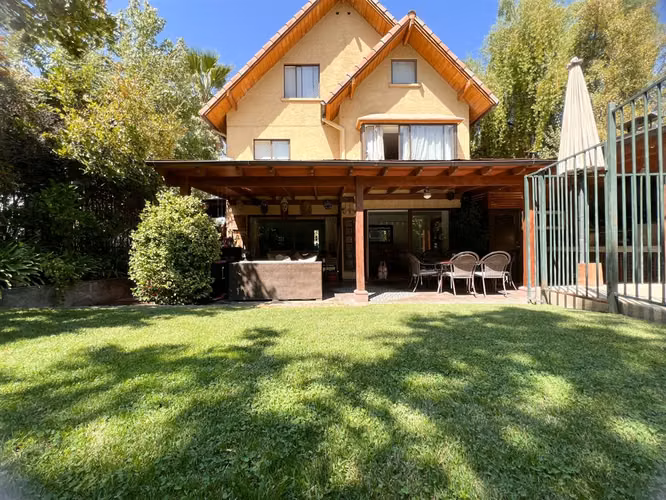 CASA Avda. Del Carmen