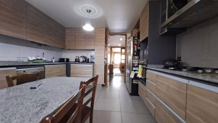 Departamento en Parque Bicentenario. (170210)