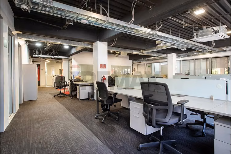 Edificio corporativo 1.721 m² manquehue sur - Imagen 12