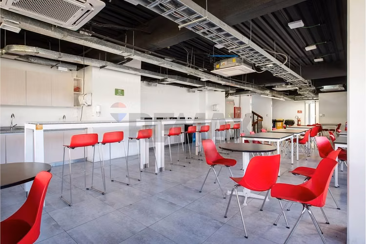 Edificio corporativo 1.721 m² manquehue sur - Imagen 20