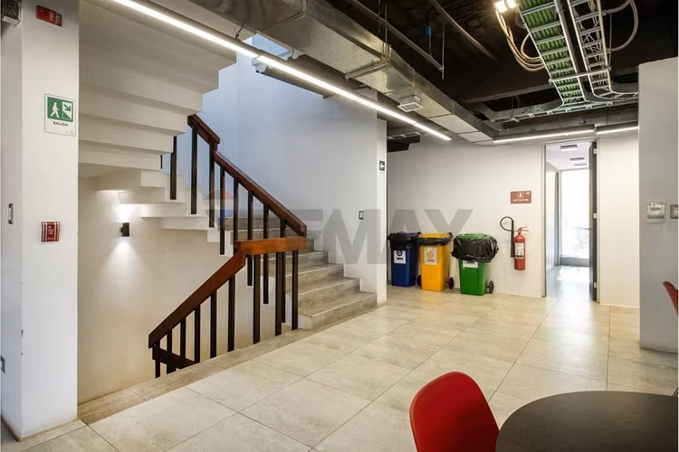 Edificio corporativo 1.721 m² manquehue sur - Imagen 18