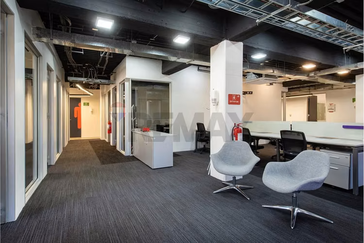 Edificio corporativo 1.721 m² manquehue sur - Imagen 15