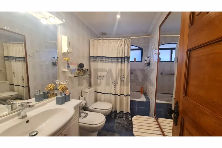 Casa en pirque con gran terreno de 2 parcelas