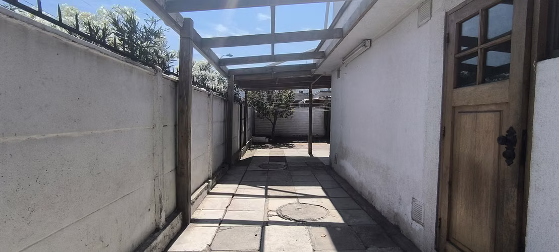 EN VENTA CASA REMODELADA 5 DORMIT SANTA AMALIA  LA FLORIDA - Imagen 23
