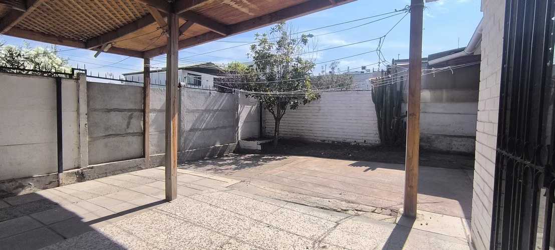 EN VENTA CASA REMODELADA 5 DORMIT SANTA AMALIA  LA FLORIDA - Imagen 27