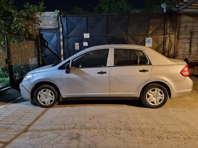 Vendo Nissan Tiida 2013