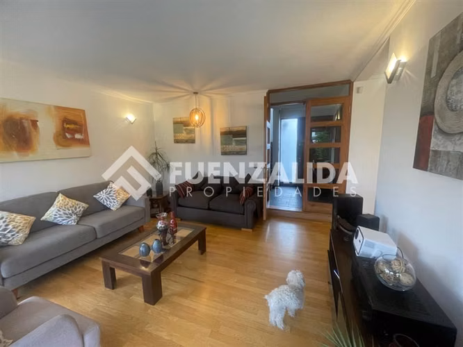 Casa en venta de 4 dorm. en Peñalolén - Imagen 3