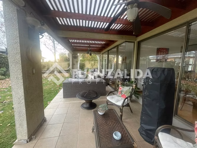 Casa en venta de 4 dorm. en Peñalolén - Imagen 11
