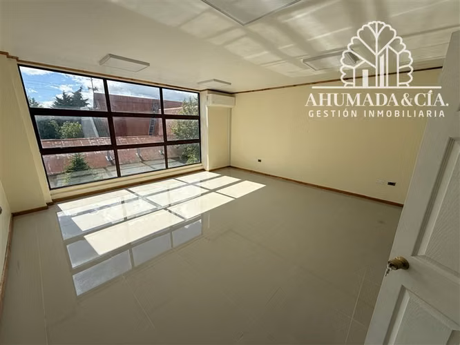 Oficina en arriendo en Coihaique