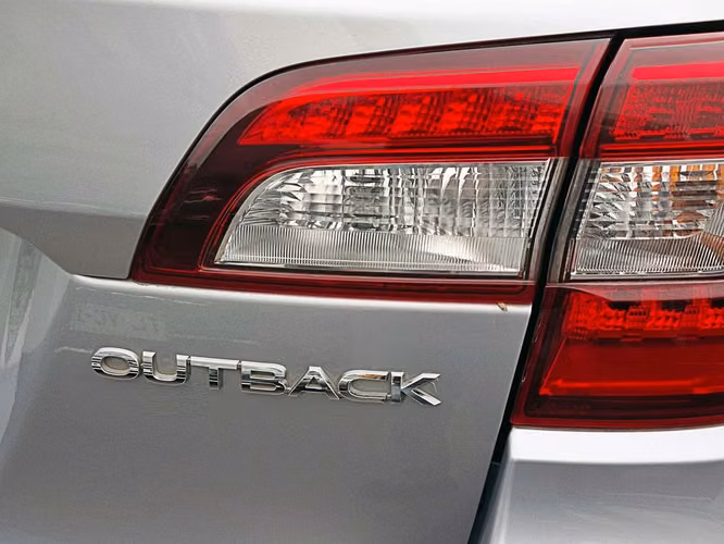 SUBARU OUTBACK 2019