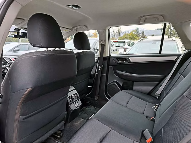 SUBARU OUTBACK 2019