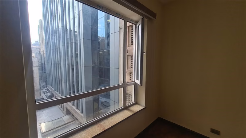 Oficina Arriendo Santiago La Moneda, Privado, Baño, Recep.