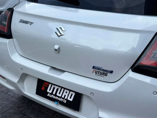 SUZUKI SWIFT 1.2 GLX CVT SMART HYBRID - 2026 | 371