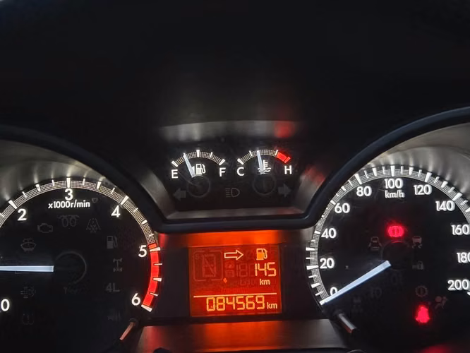 Vendo o.permuto camioneta Mazda BT-50