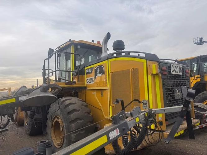 Cargador frontal Jhon Deere unicornio dueño