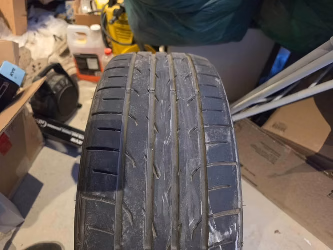 Neumáticos 225/45 r18