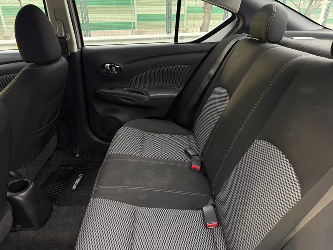 Nissan Versa 2017