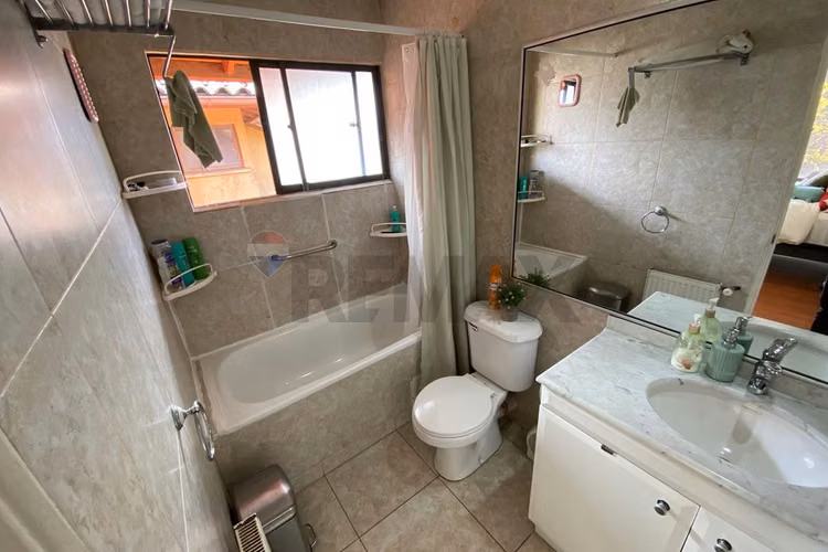 Hermosa casa en condominio en huechuraba
