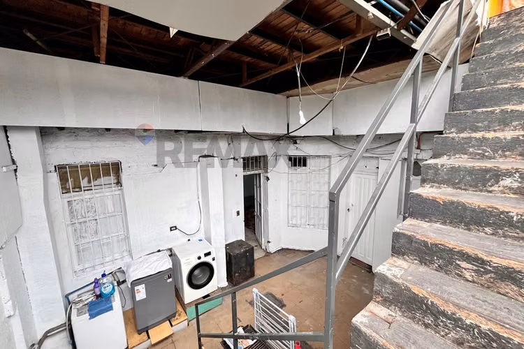 Casa, para remodelar, uso comercial