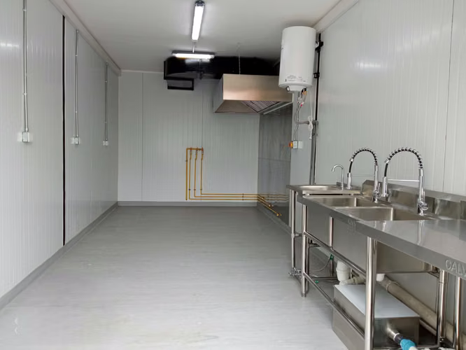 Arriendo Cocinas / Dark Kitchen / Dresden (170298)