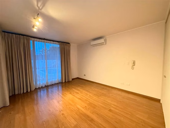 Venta Casa Mediterránea un piso en Santa Elena Chicureo