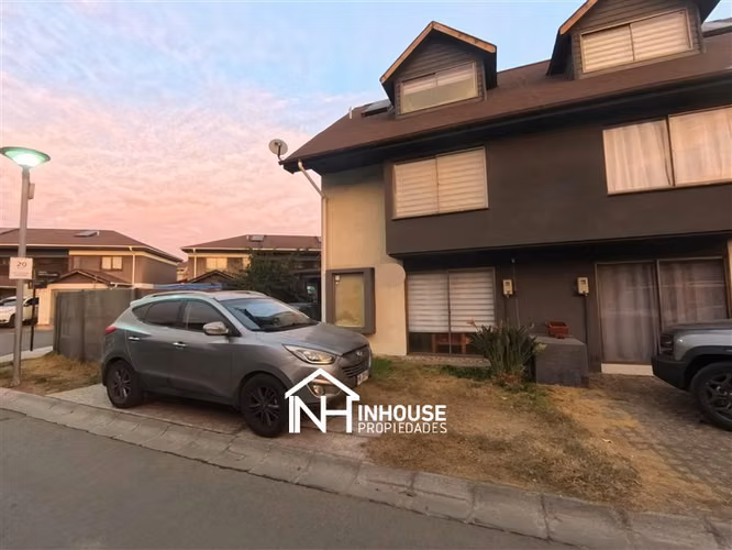 Casa 3 Pisos Los Olivos Maipú Gran Mansarda y Seguridad 24/7 - Imagen 3