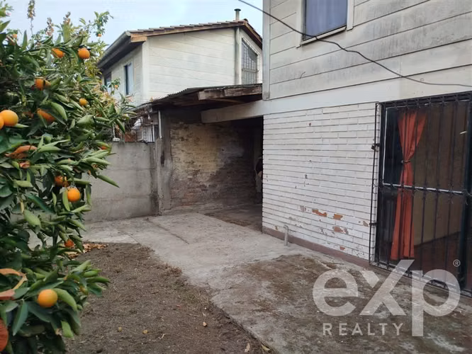 Casa en venta de 3 dorm. en Macul Metro Pedreros