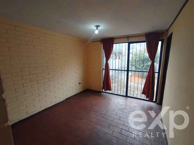 Casa en venta de 3 dorm. en Macul Metro Pedreros