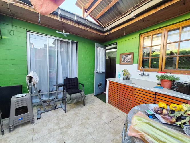 Moderna Vivienda con Espacios Luminosos (170346)