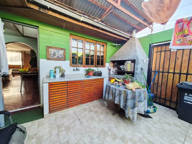 Moderna Vivienda con Espacios Luminosos (170346)