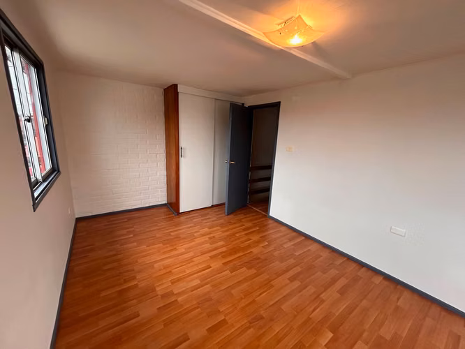 Amplia Casa en Venta, Valdivia  (170337)