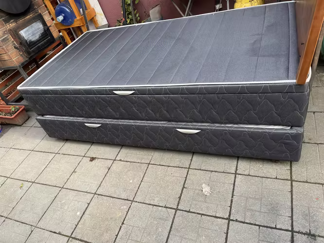Cama Nido Boxet Rosen 1.5 Plazas (Plaza y media), Respaldo y Velador