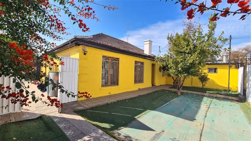 Local Comercial Arriendo San Miguel. Lo Vial. Casa Esquina.